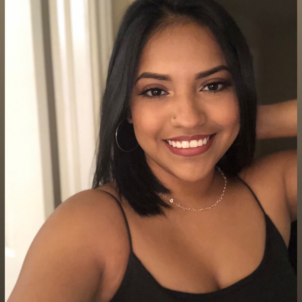Meet your Posher, Daniela